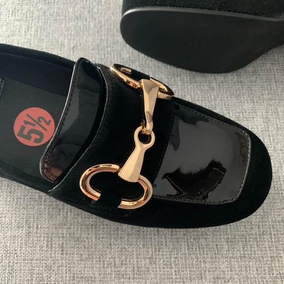 Jeffrey Campbell Black Loafers with Gold Accent - Picture 11 of 12